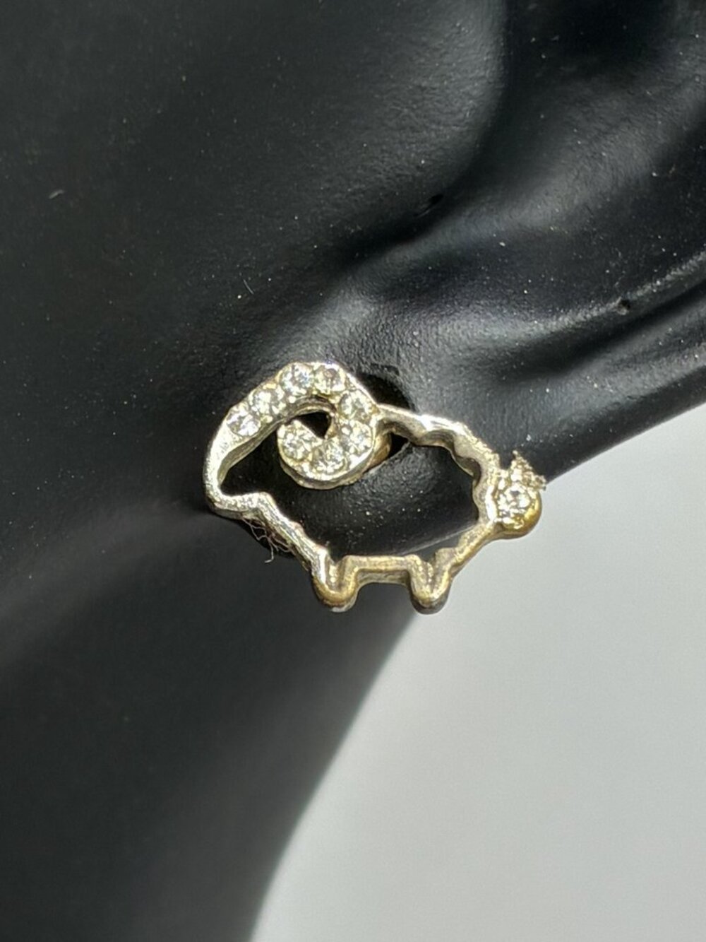 0.5" Silver Ram Earrings w/ Diamond Horns
